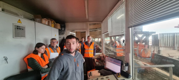 Dieppe Méca Énergies, en partenariat avec le Greta, organise la visite du site Manubois et la Scierie Lefebvre aux Grandes Ventes, plusieurs visites auront lieu cette semaine.